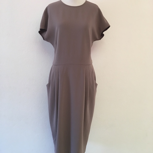 MM Lafleur Dresses & Skirts - MM Lafleur Gray Sheath Dress Size 10